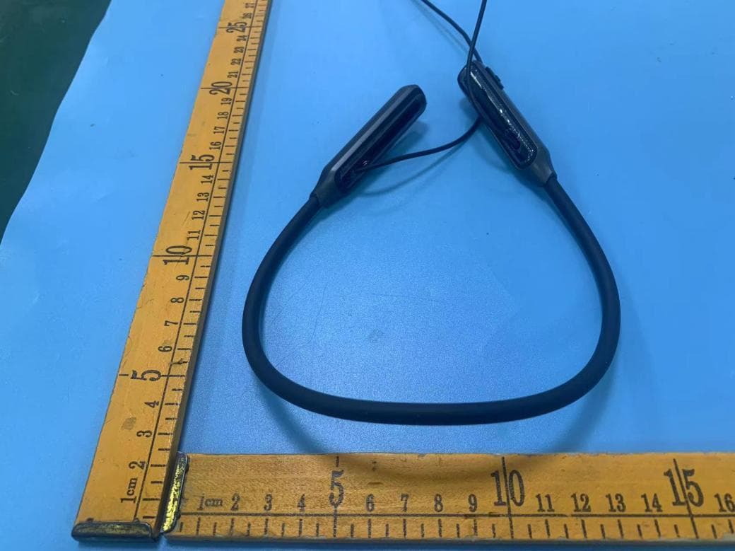 Wireless Earphone - FCC ID 2A8UE-H06 - Shenzhen Kunkun Technology Co. Ltd. (2)