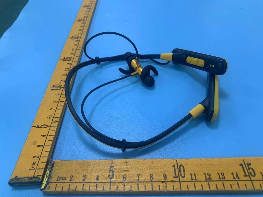 Wireless Earphone - FCC ID 2A8UE-H23 - Shenzhen Kunkun Technology Co. Ltd. (5)