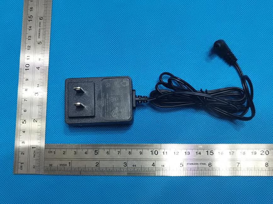 Intelligent floor lamp - FCC ID 2A8UJ-LZ1201 - SHENZHEN GIANT LIGHTING CO., LTD