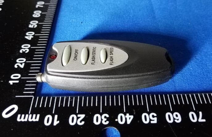 Remote Control - FCC ID 2A8VJB-2 - CM-GLO LLC (3)