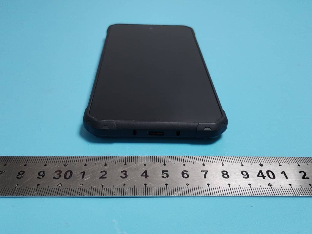 Smart phone - FCC ID 2A8X4-AIR1ULTRAPRO - HONG KONG YO YOUNG INTELLIGENT CO., LIMITED (5)