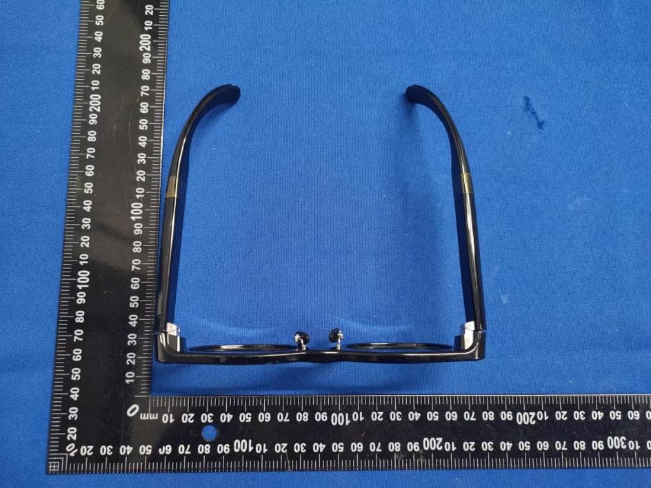 intelligent glasses - FCC ID 2A8ZB-G30 - Shenzhen Weiwo Intelligent Electronics Co., Ltd (5)