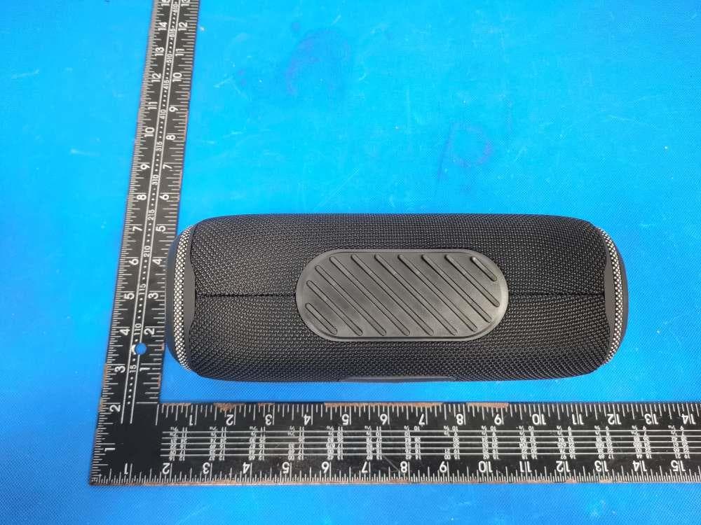 Wireless Speaker - FCC ID 2A8ZO-X5 - Shenzhen Xianlong Technology Co., Ltd. (2)