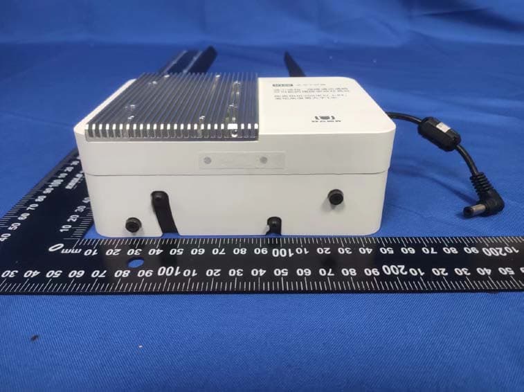 U100 Remote Camera Assistant - FCC ID 2A8ZSU100STT - Zhongshan Yueguang Intelligent Imaging Technology Co., Ltd.