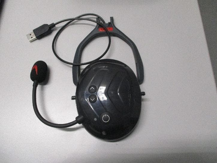 Bluetooth Headset and Intercom - FCC ID 2A98QBTCOM - PROTOS GmbH