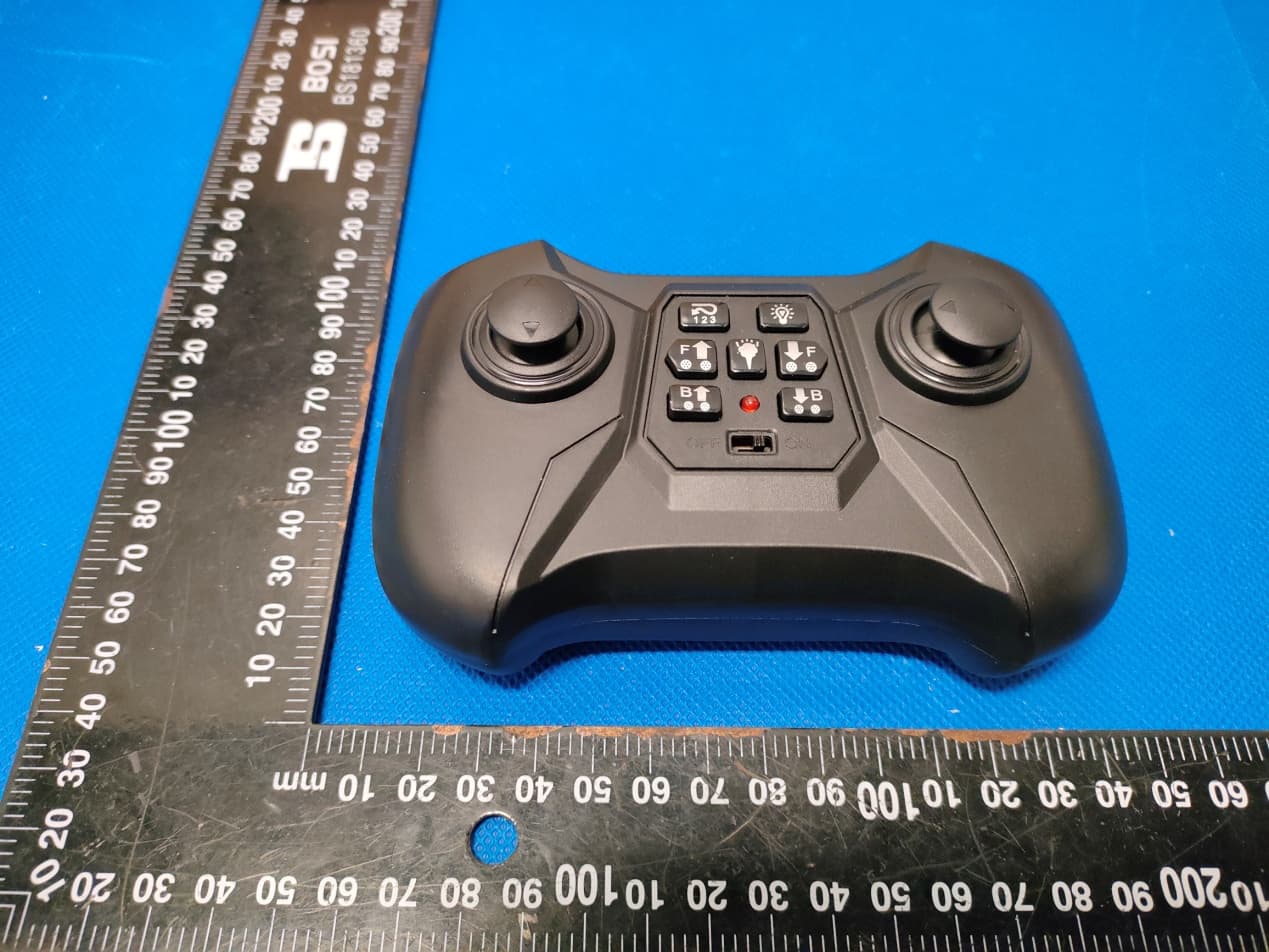 Remote Control Car - FCC ID 2A9AX-RC-LAN - Nanyang gouchen Network Technology Co., Ltd. (3)