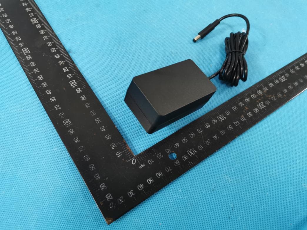 Metablox WiFi Router - FCC ID 2A9B7-MBWFP100 - METABLOX TECHNOLOGIES INC.
