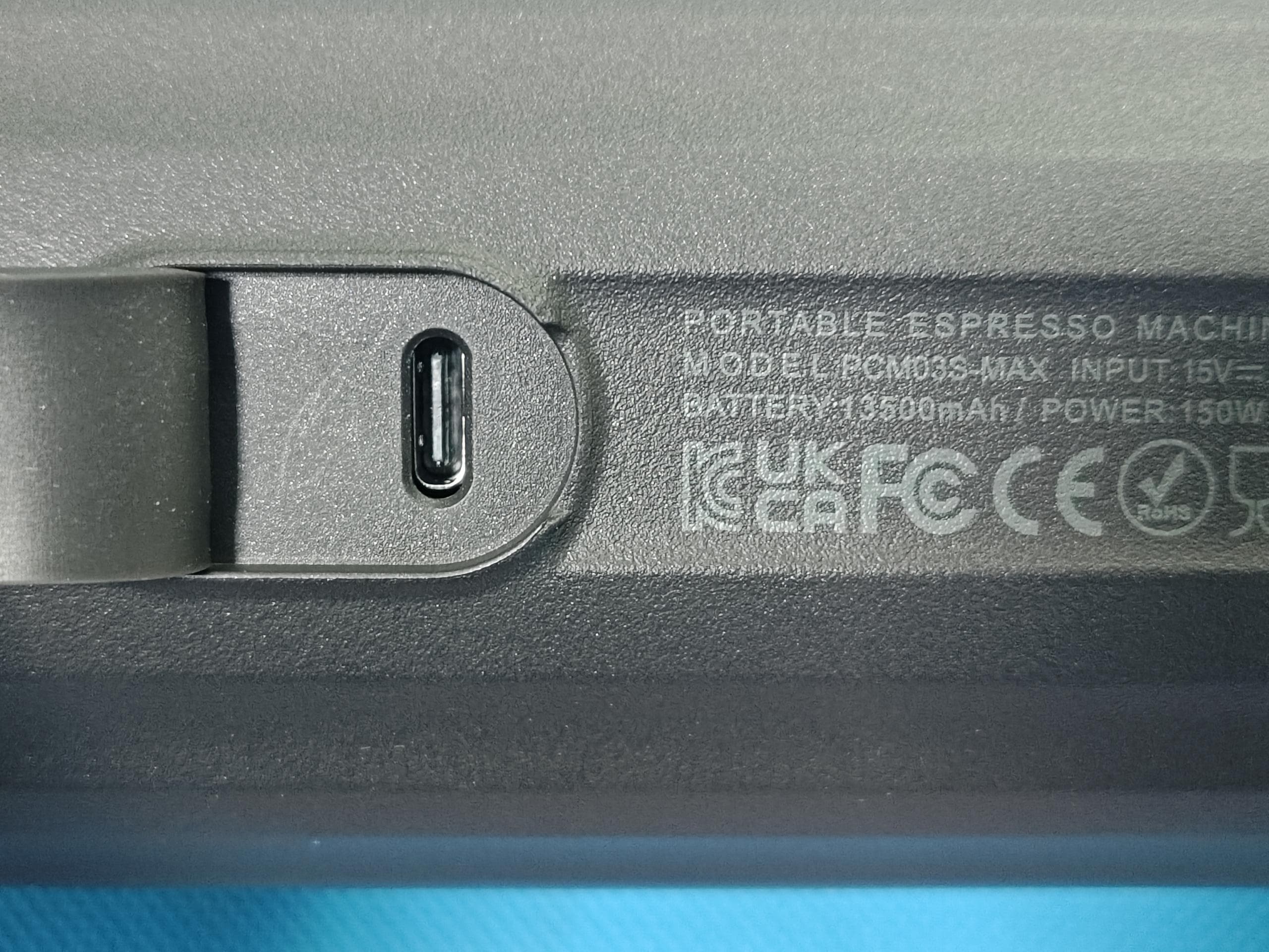 Portable Espresso Coffee Machine - FCC ID 2A9BT-PCM03S - Zhuhai Luckyman Technology Co., LTD. (3)