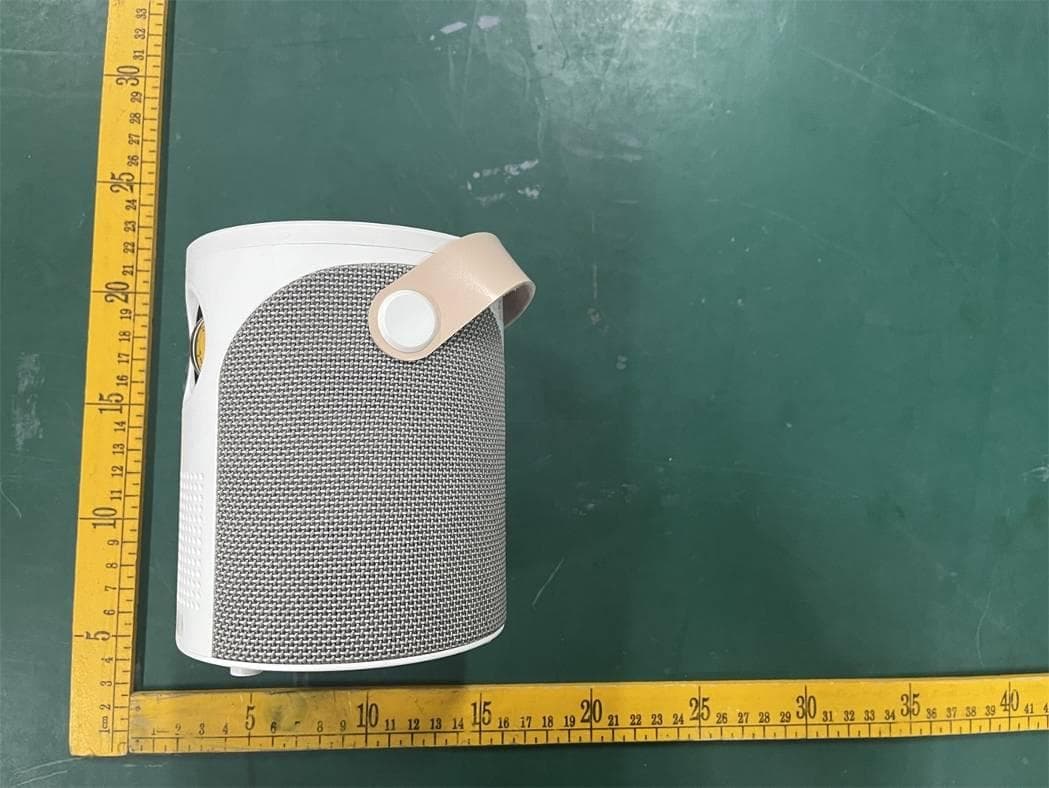 Projector - FCC ID 2A9CJ-X9 - Zhongshan Lianying Photoelectric Technology Co., Ltd (2)