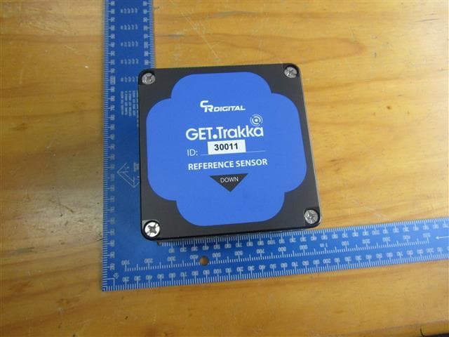 The reference sensor is an IoT sensor used on mining equipment. Battery-operated and equipped with an accelerometer and temperature sensor, the device is using GSFK modulation for bidirectional wireless communication in the 915MHz ISM band. - FCC ID 2A9FA-07-0024-915-A - CR Mining