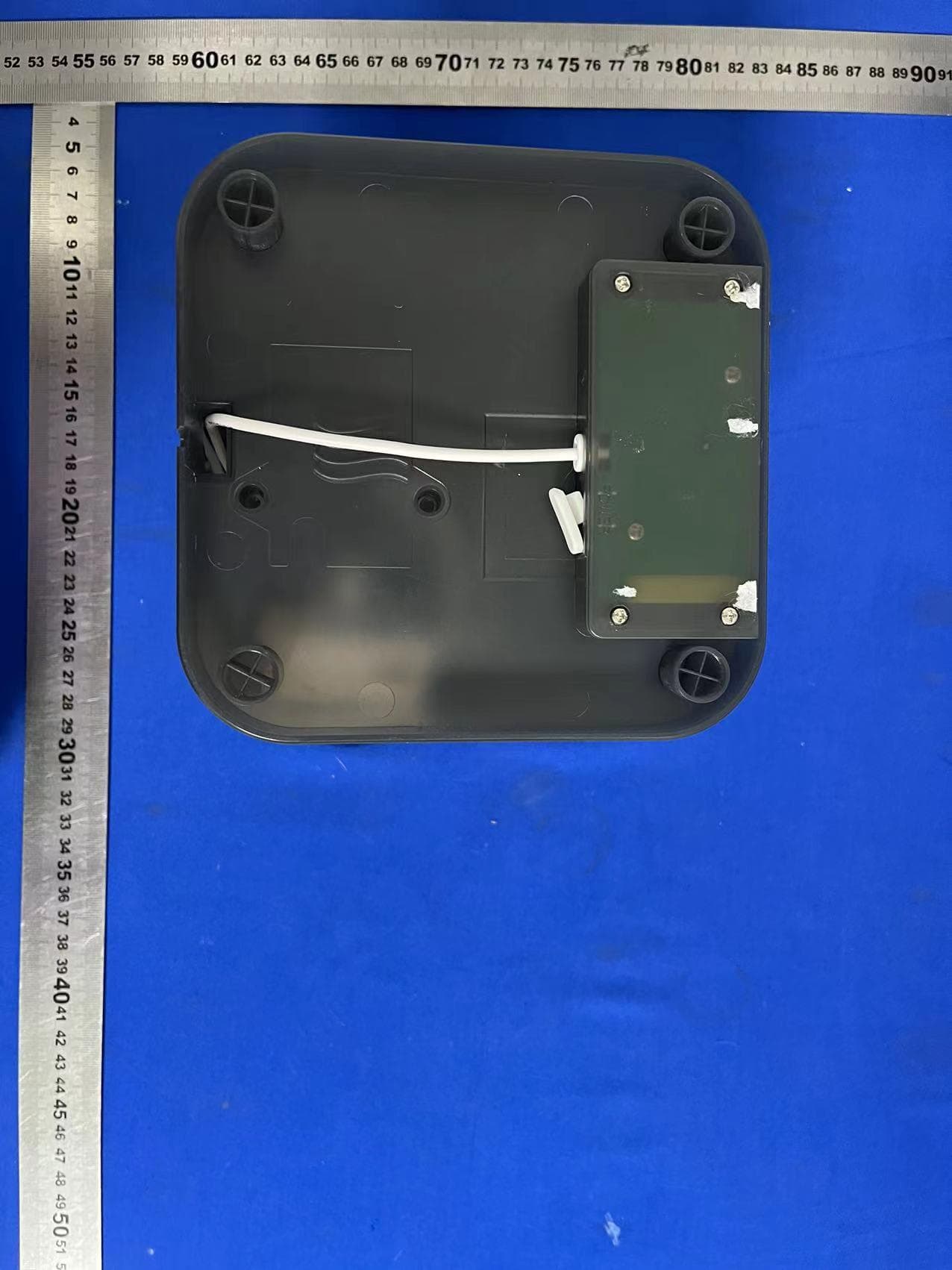 Smart Pet Water Fountain - FCC ID 2A9GF-TK-WF004 - Shenzhen Chongxin Technology Co.,Ltd (4)