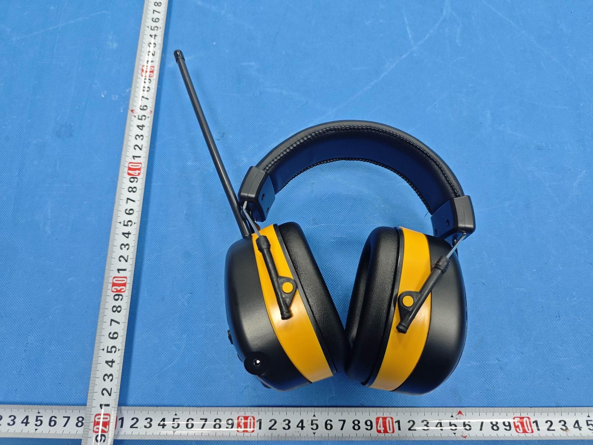 Earmuff - FCC ID 2A9H3-EM6065 - Dongguan City jin Sheng Electronic Technology Co,Ltd (2)