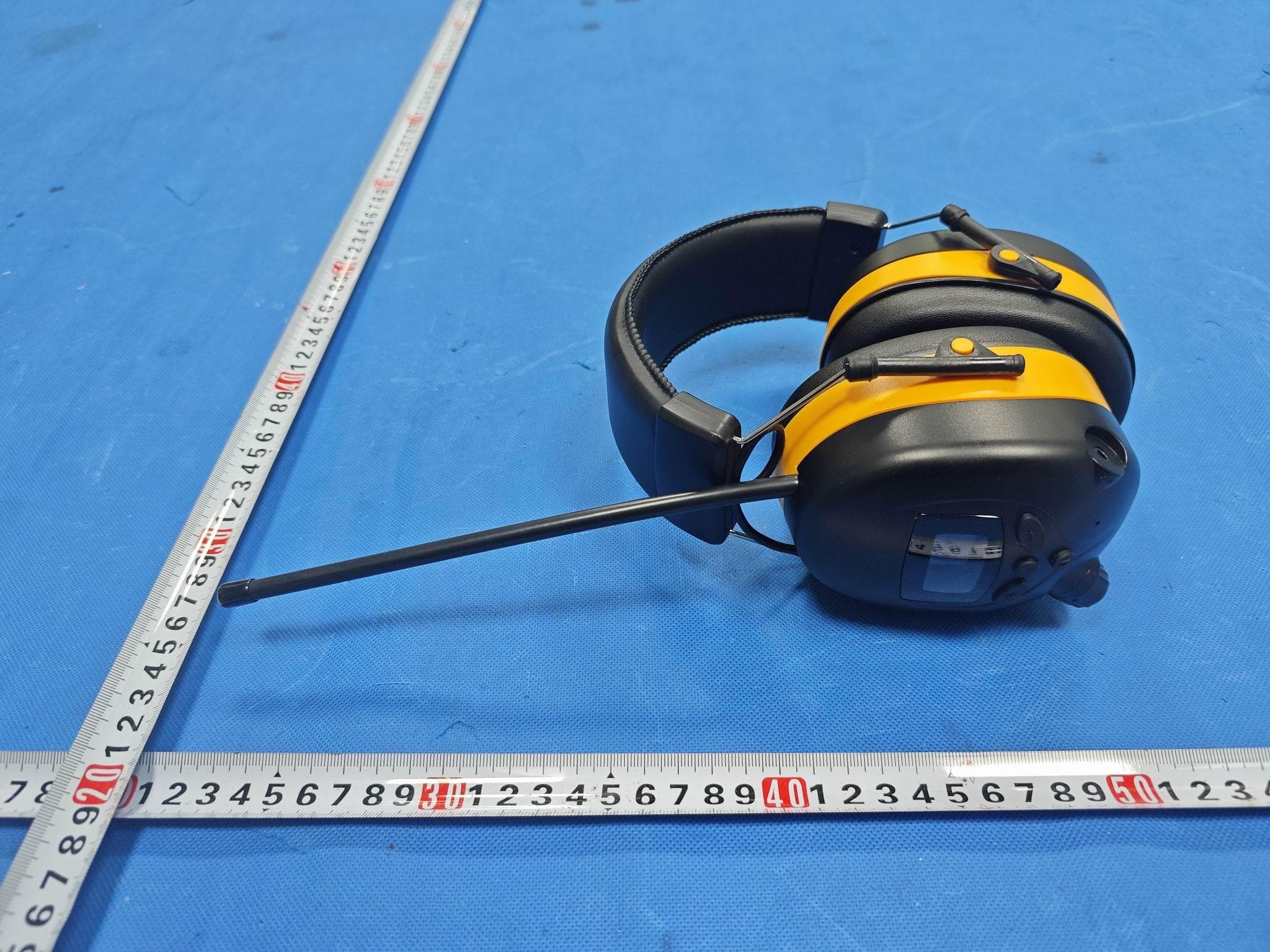 Earmuff - FCC ID 2A9H3-EM6065 - Dongguan City jin Sheng Electronic Technology Co,Ltd (4)
