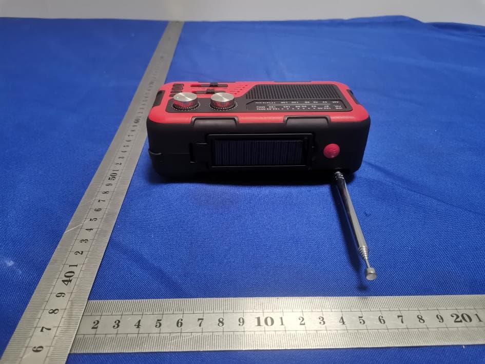 Hand generator radio - FCC ID 2A9H3WB-2WB - Dongguan City jin Sheng Electronic Technology Co,Ltd (3)