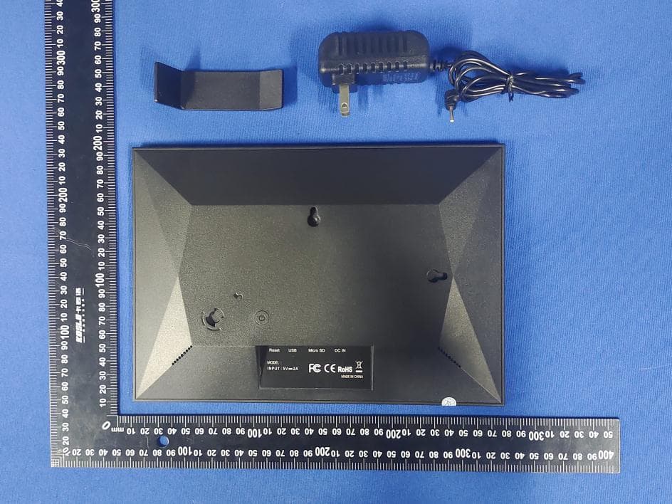 Wifi Digital photo frame - FCC ID 2A9HQ-J1007 - Shenzhen jiashicai Digital Co., Ltd.
