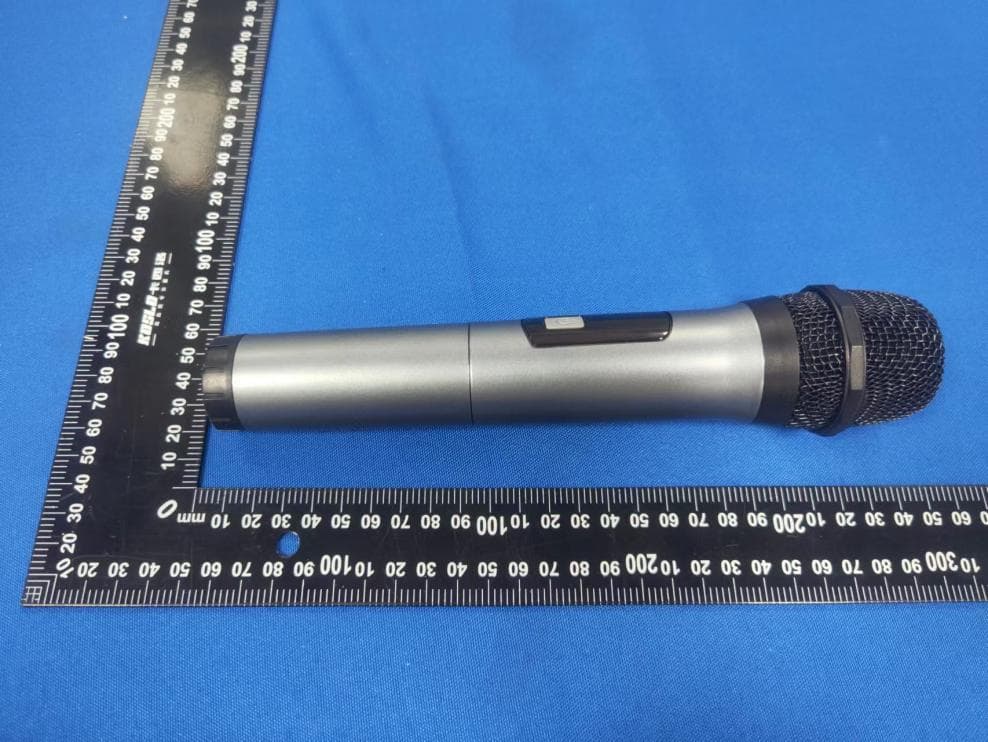 WIRELESS MICROPHONE - FCC ID 2A9HZ-LWM8-5 - NATIONAL PUBLIC SEATING (4)