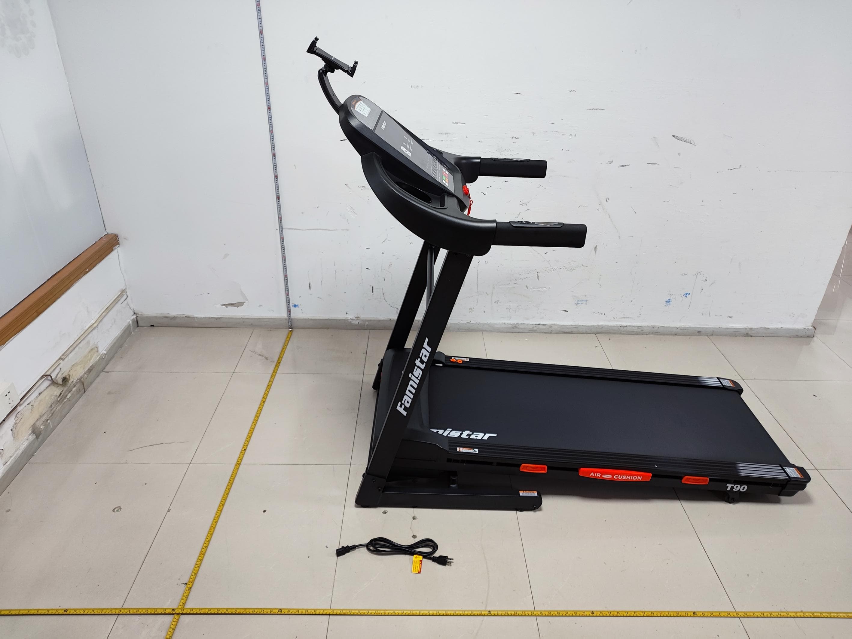 TREADMILL - FCC ID 2A9J3-T90 - Shenzhen LongXiang Intelligent Technology Co. Ltd. (5)