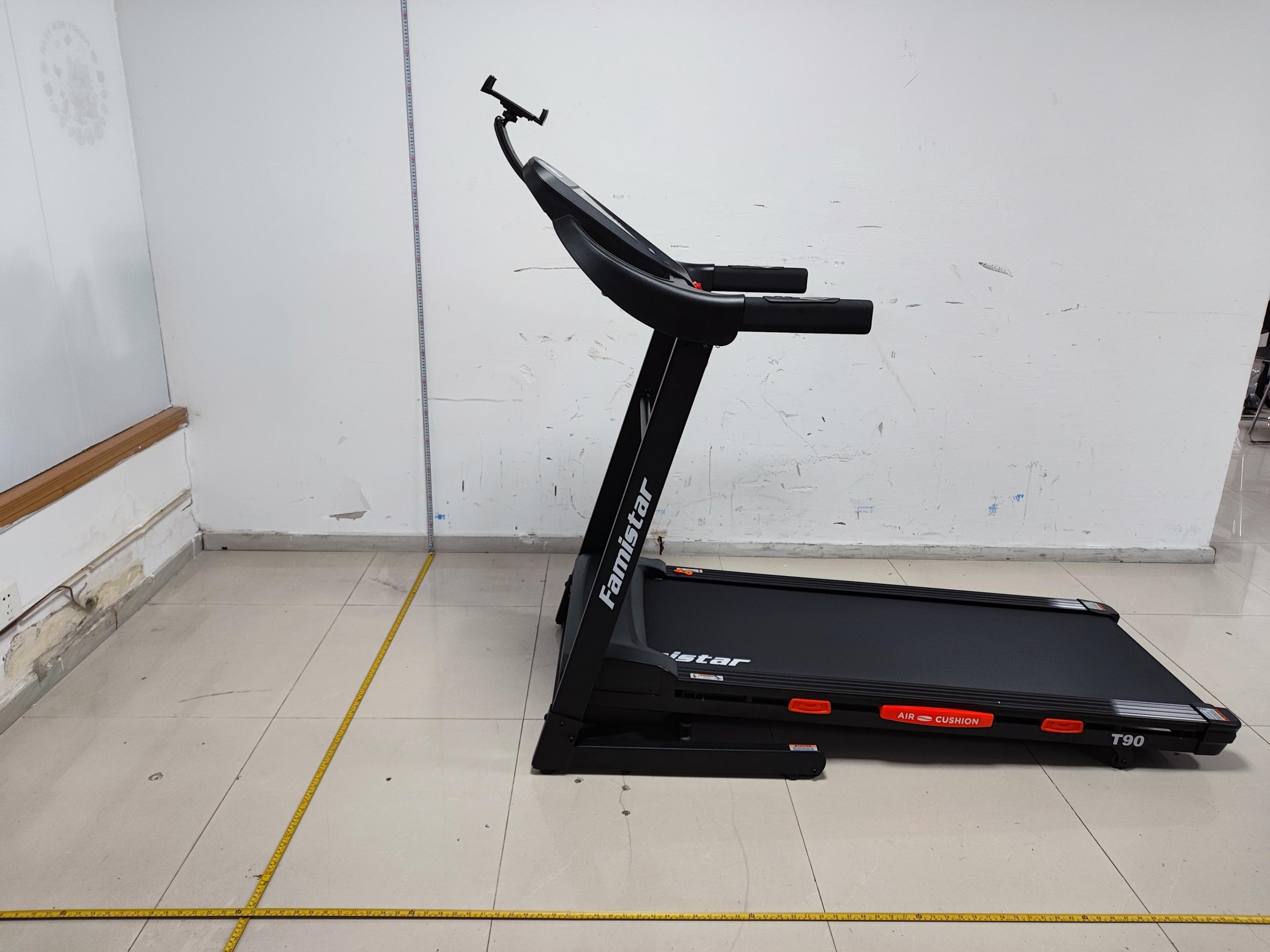 TREADMILL - FCC ID 2A9J3-T90 - Shenzhen LongXiang Intelligent Technology Co. Ltd. (4)