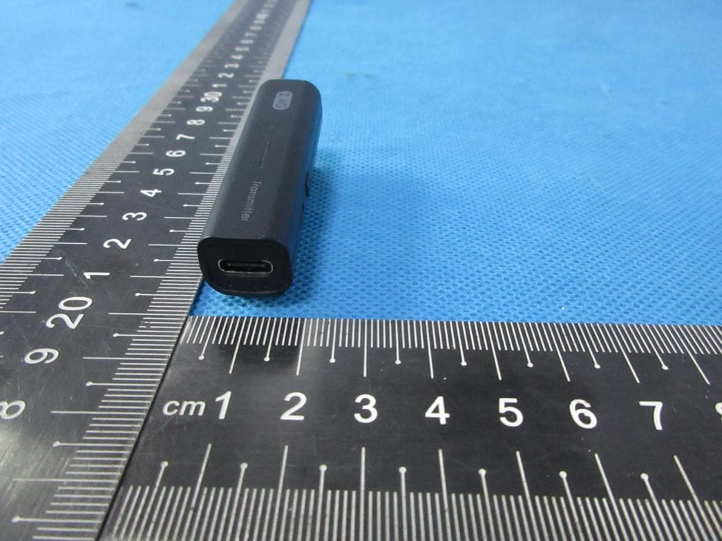 Wireless Microphone - FCC ID 2A9J3-WXM32 - Shenzhen LongXiang Intelligent Technology Co. Ltd. (4)