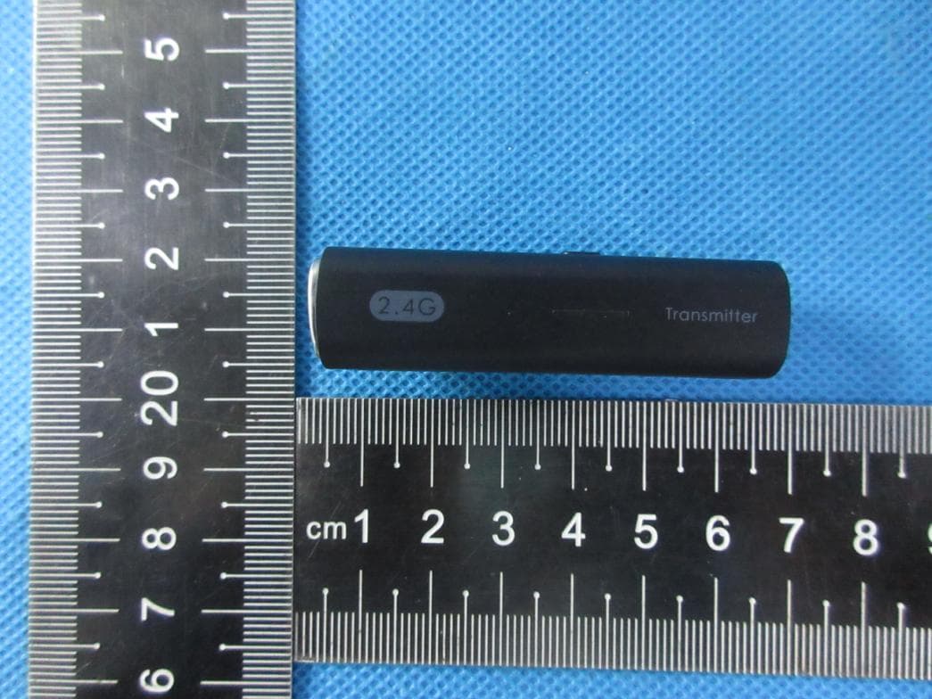 Wireless Microphone - FCC ID 2A9J3-WXM32 - Shenzhen LongXiang Intelligent Technology Co. Ltd. (2)