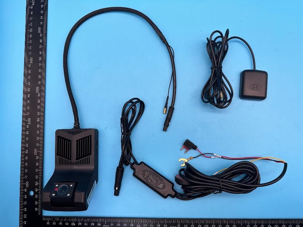dash camera - FCC ID 2A9JBT2 - Shenzhen Phisung Video Technology Co., Ltd. (3)