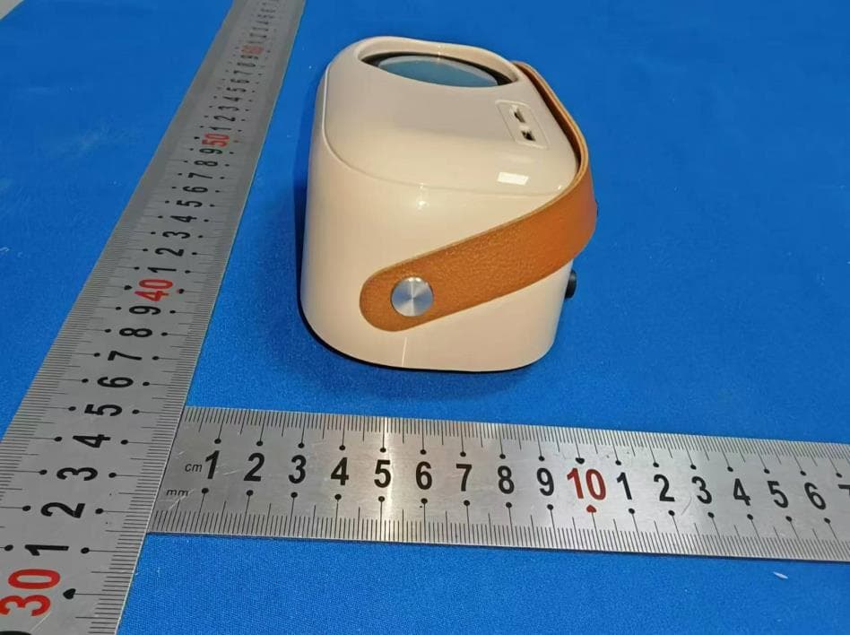 Portable wireless karaoke speaker - FCC ID 2A9M6-GSK5 - Shenzhen Guangsu Shidai Technology Co. , Ltd.