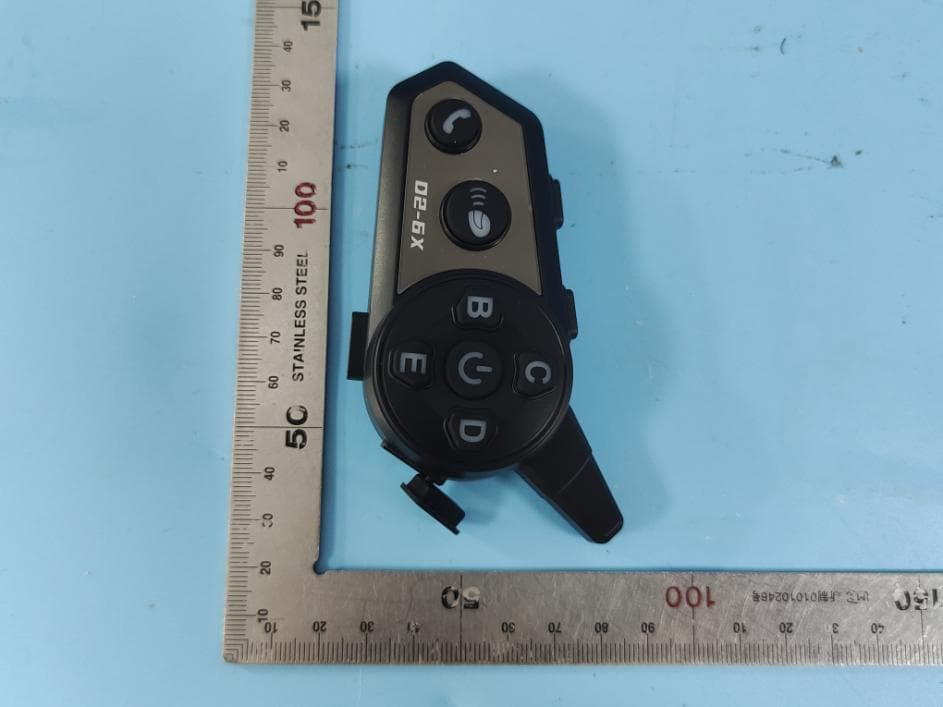 HELMET WIRELESS EARPHONE - FCC ID 2A9MI-D2-6X - Shenzhen Yixi Technology Co., LTD (2)