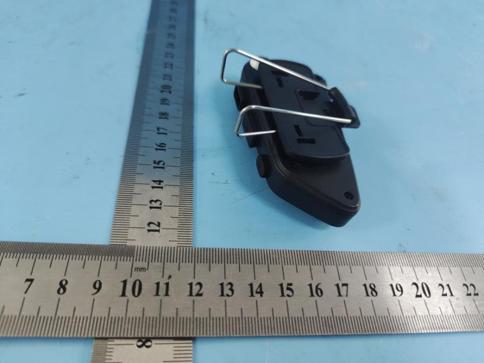 HELMET WIRELESS EARPHONE - FCC ID 2A9MI-P20 - Shenzhen Yixi Technology Co., LTD (4)