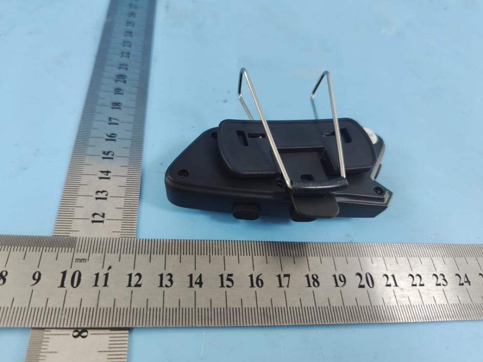 HELMET WIRELESS EARPHONE - FCC ID 2A9MI-P20 - Shenzhen Yixi Technology Co., LTD (3)