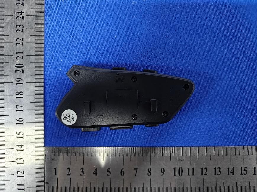 HELMET WIRELESS EARPHONE - FCC ID 2A9MI-P20-2X - Shenzhen Yixi Technology Co., LTD (2)