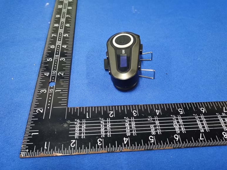 HELMET WIRELESS EARPHONE - FCC ID 2A9MI-Q08 - Shenzhen Yixi Technology Co., LTD
