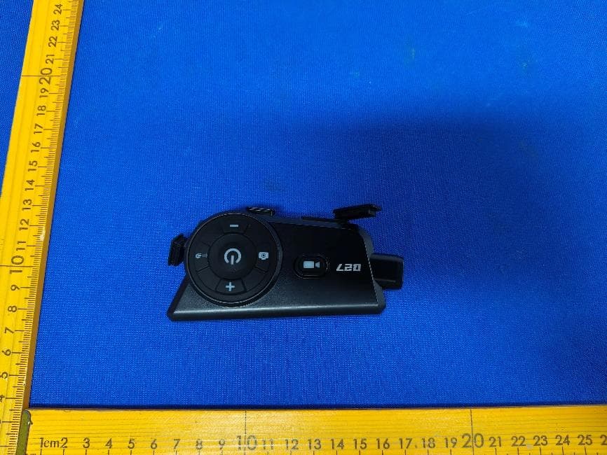 HELMET WIRELESS EARPHONE - FCC ID 2A9MI-Q27 - Shenzhen Yixi Technology Co., LTD