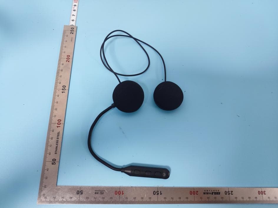 HELMET WIRELESS EARPHONE - FCC ID 2A9MI-Y1 - Shenzhen Yixi Technology Co., LTD (2)