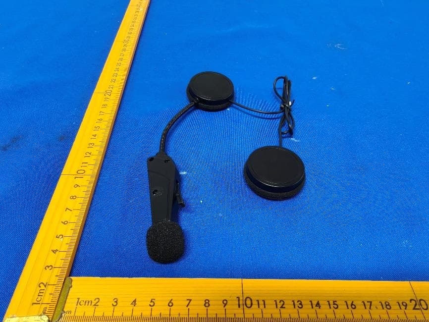 HELMET WIRELESS EARPHONE - FCC ID 2A9MI-Y2 - Shenzhen Yixi Technology Co., LTD (5)