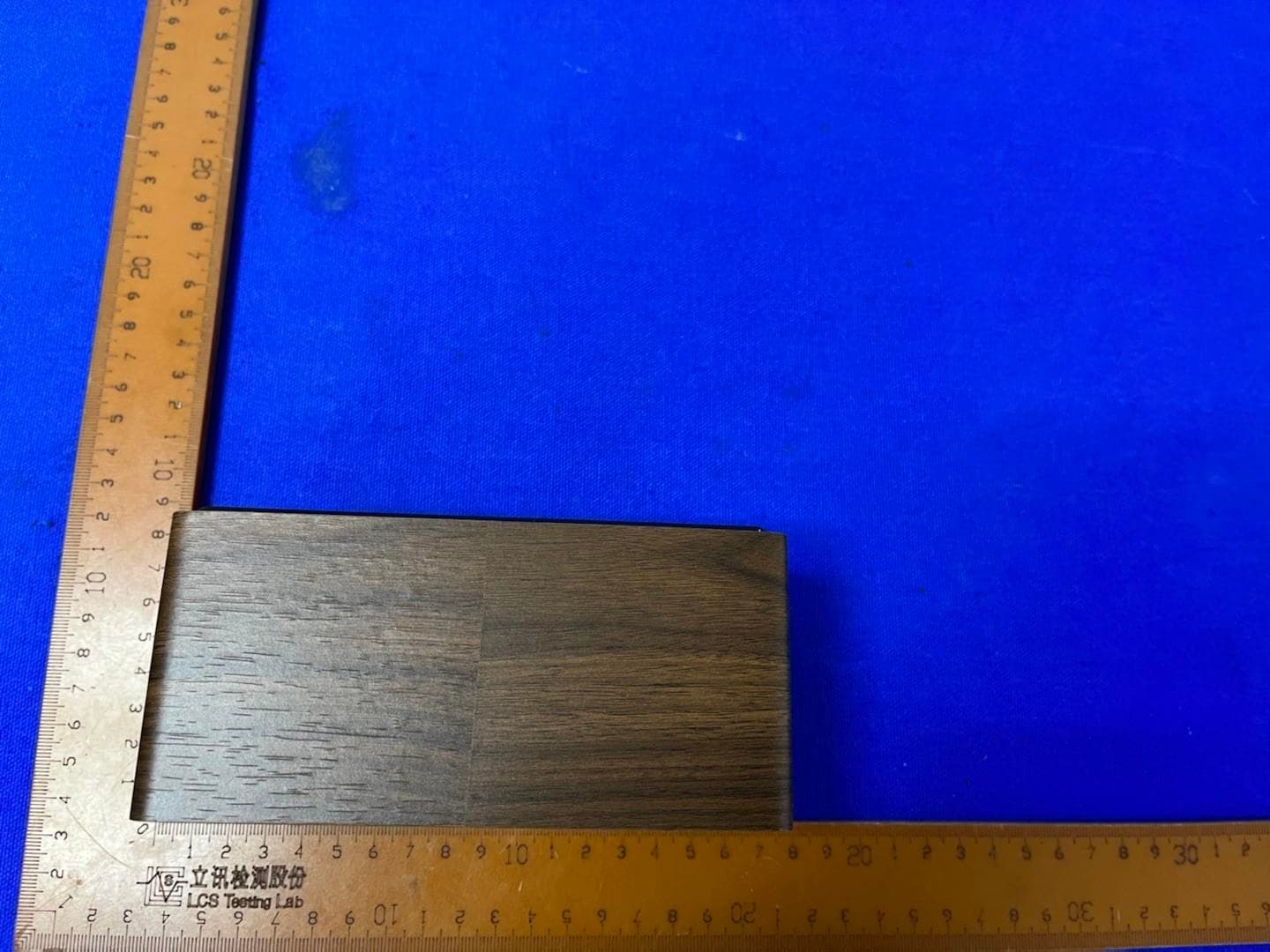 Wirless Charging Clock - FCC ID 2A9MY-709196 - Hitech Industrial  Co., Ltd (5)