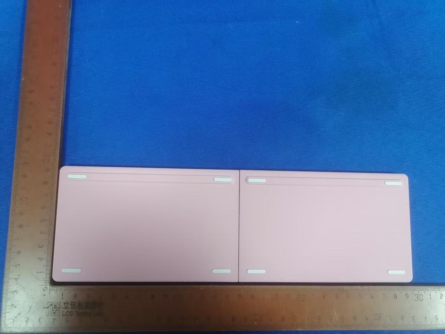 Foldable Keyboard - FCC ID 2A9MY-712239 - Hitech Industrial  Co., Ltd (2)