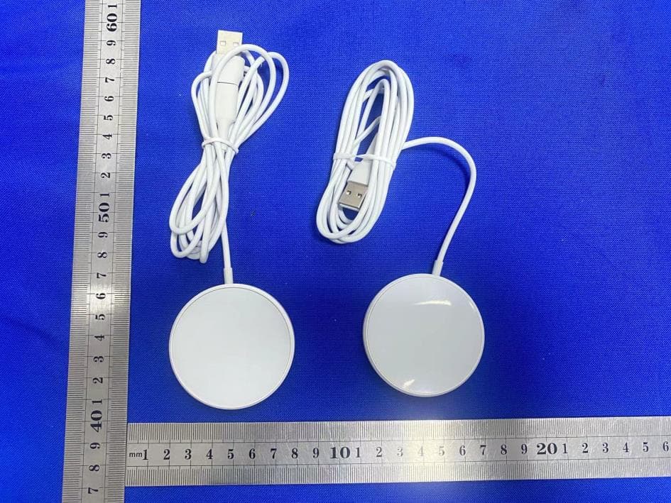 Magnetic wireless charger - FCC ID 2A9N4-C03 - ShenZhen RuiYiDa Technology Co., Ltd