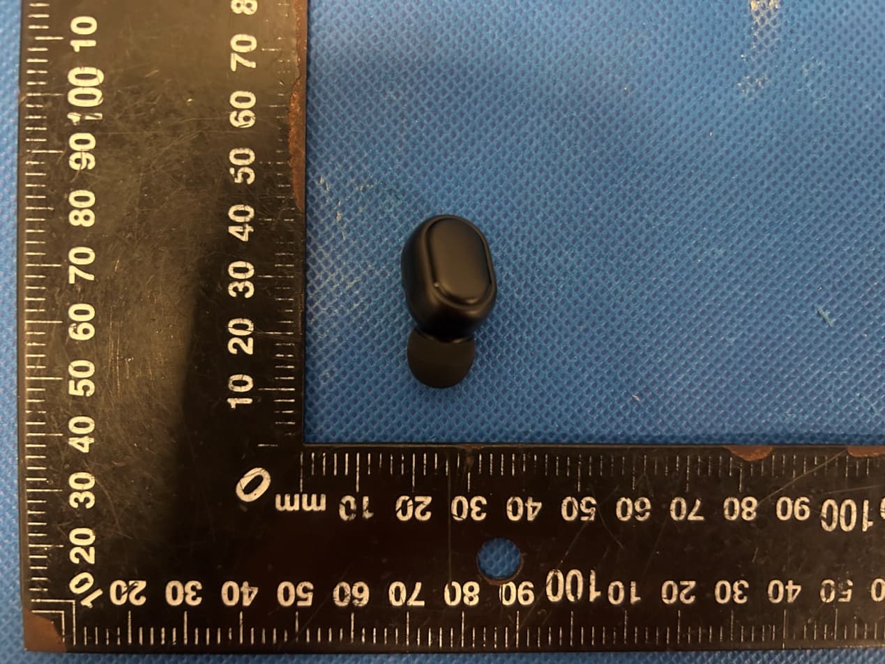 bluetooth headset - FCC ID 2A9NQ-E7S - Shenzhen Lanxingxin Technology Co., Ltd. (3)