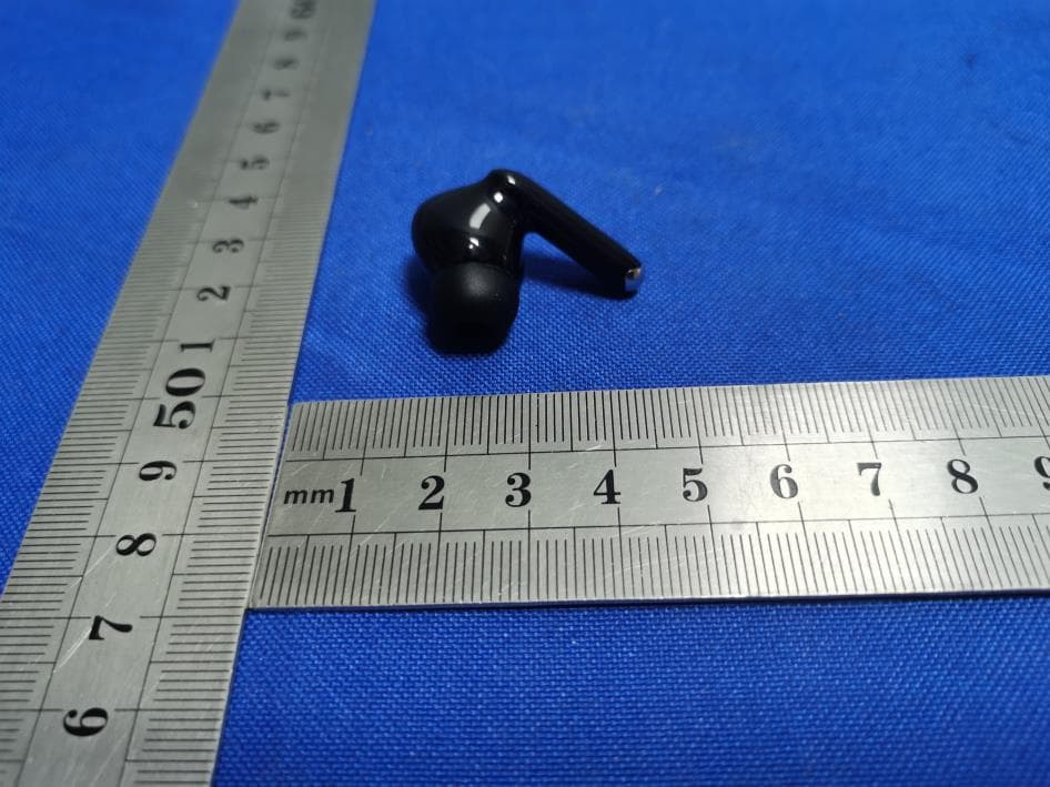 TWS Bluetooth headset - FCC ID 2A9NQ-Y913 - Shenzhen Lanxingxin Technology Co., Ltd. (4)