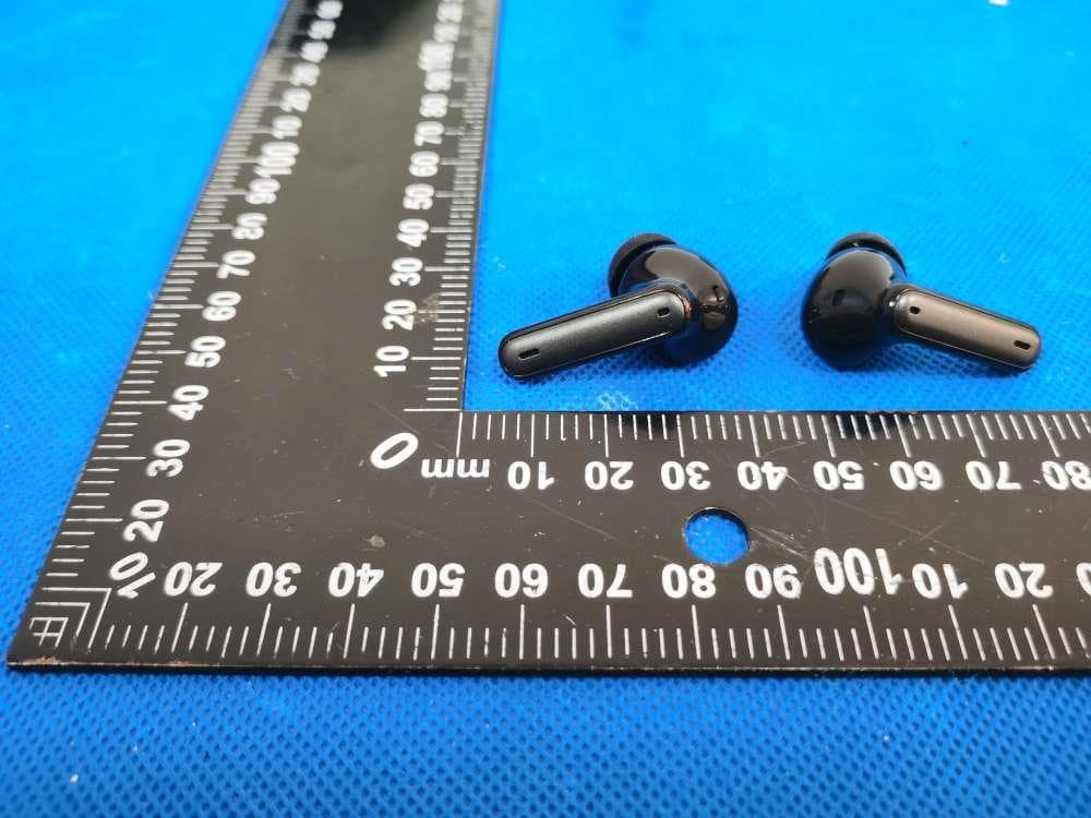 wireless earphones - FCC ID 2A9OP-A9 - Huizhou Yuexiqian Technology Co., Ltd. (4)