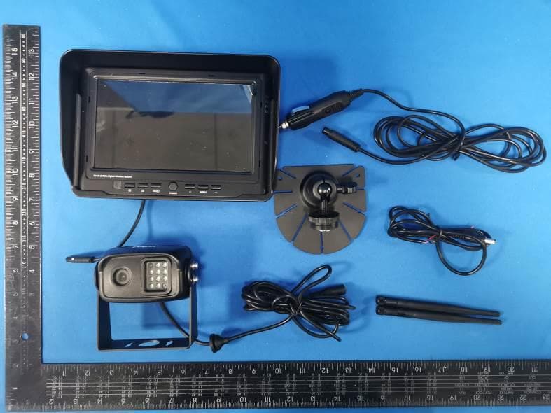 2.4G wireless backup camera - FCC ID 2A9OS-YW-AHD0628 - Forsafe Co.Ltd (3)