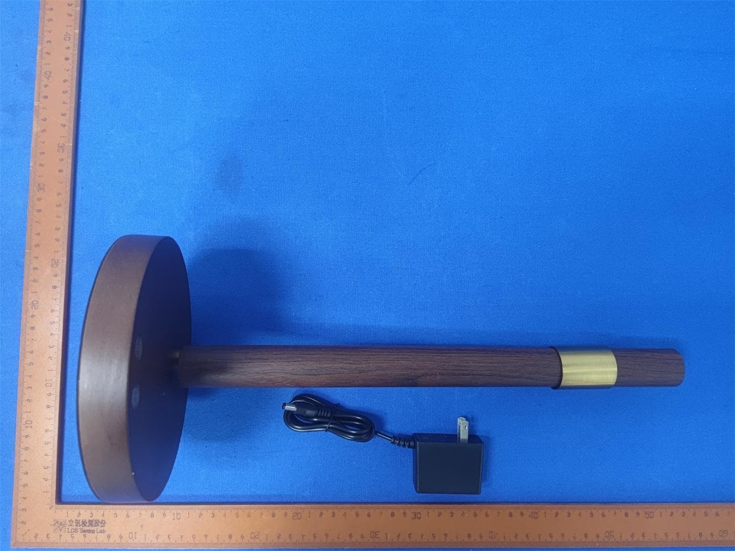 Table Lamp - FCC ID 2A9PB-KMTD1051W-15W - ZHONGSHAN KEMI LIGHTING CO.,LTD