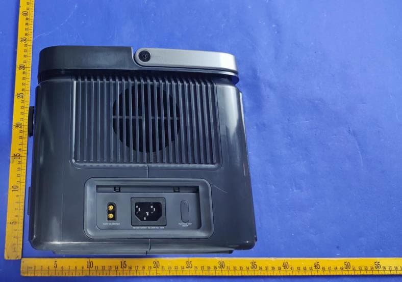 Portable Power Station - FCC ID 2A9PQ-VITA550 - Shenzhen Growatt Power Technology Co., Ltd. (3)