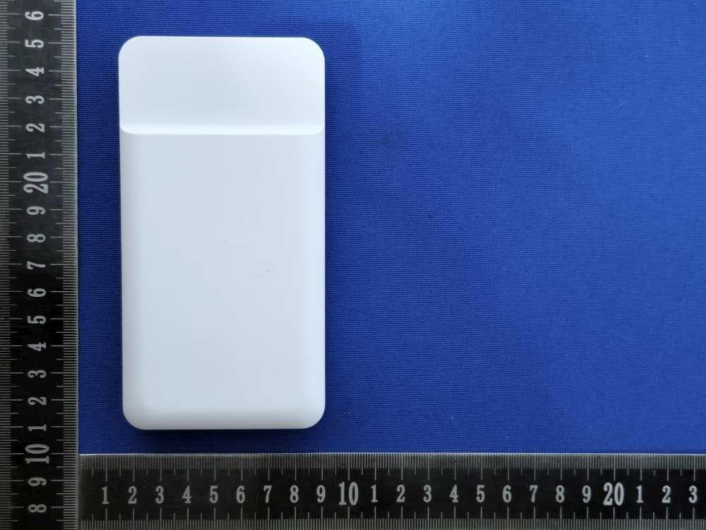 Diplomat 10000mAh 20W PD Power Bank - FCC ID 2A9Q9-EPB-DP26 - ShenZhen Zhongyi Technology CO., Ltd. (4)