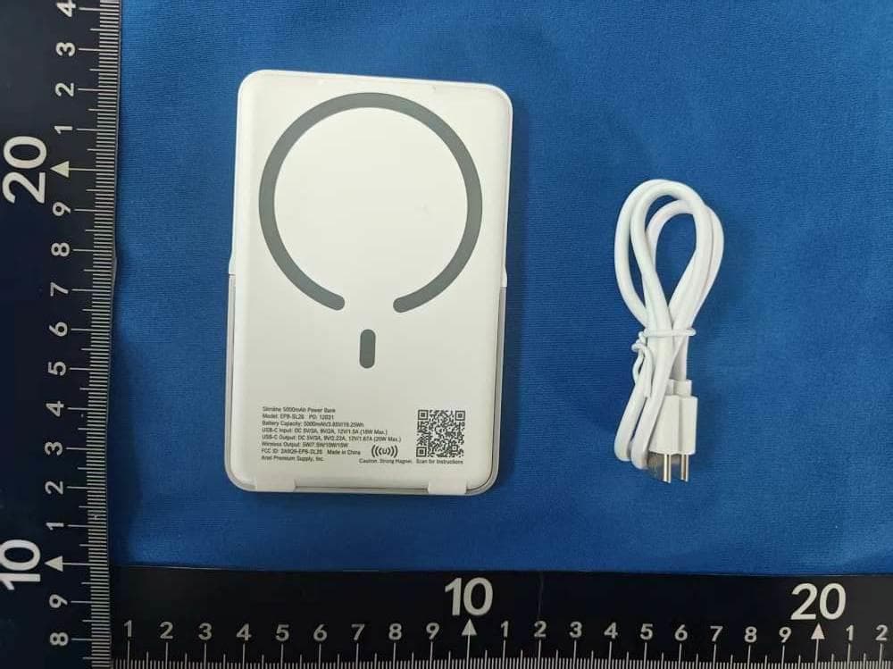 Slimline 5000mAh 20W PD Aluminum Power Bank - FCC ID 2A9Q9-EPB-SL26 - ShenZhen Zhongyi Technology CO., Ltd. (3)