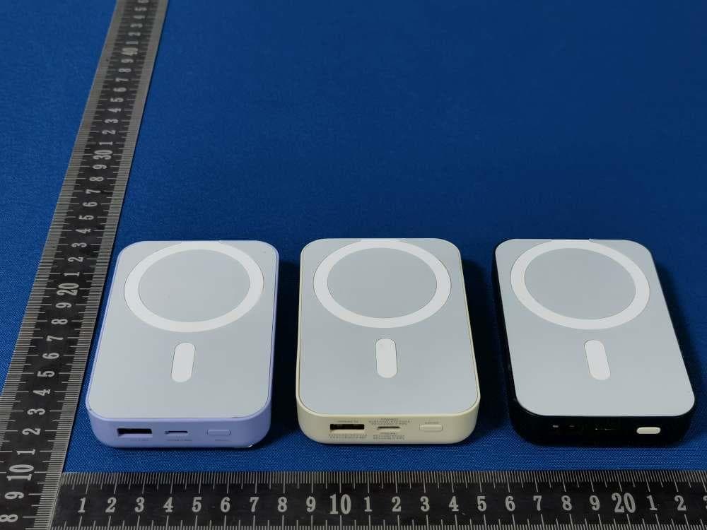 Magnetic wireless powerbank with capacity display - FCC ID 2A9Q9-M2036Q - ShenZhen Zhongyi Technology CO., Ltd. (5)