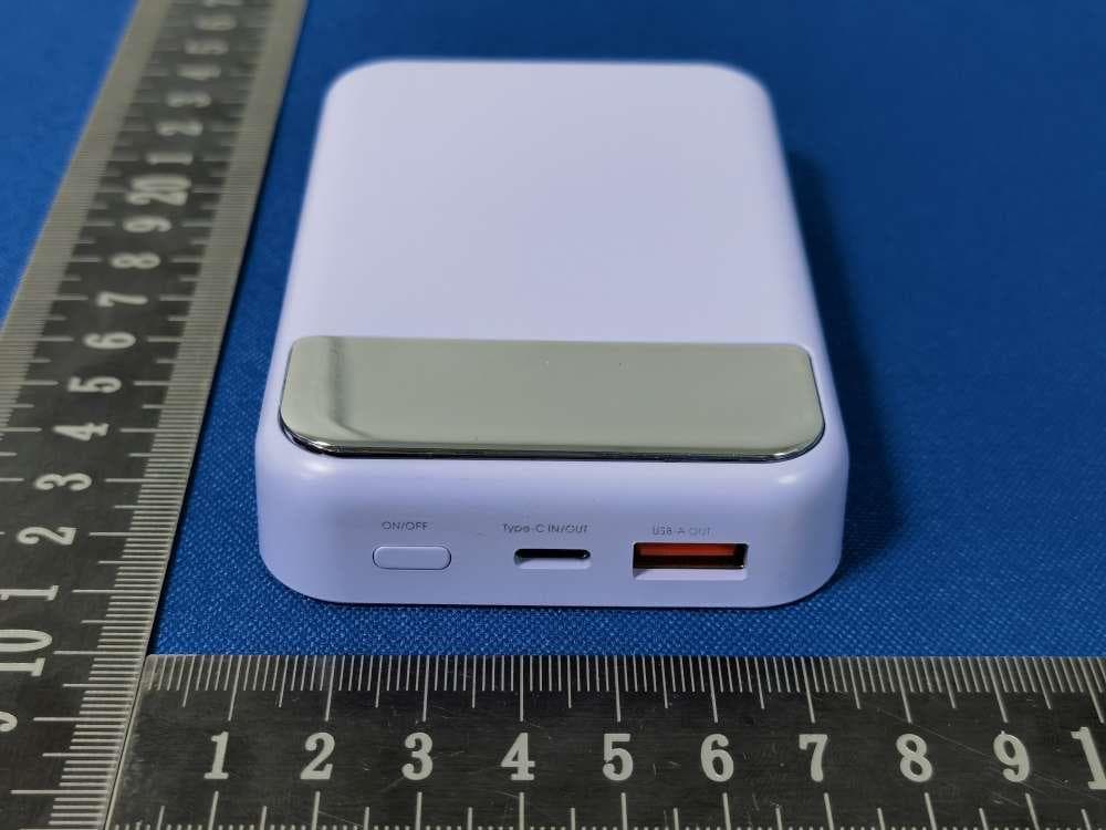 Magnetic wireless powerbank with capacity display - FCC ID 2A9Q9-M2036Q - ShenZhen Zhongyi Technology CO., Ltd. (3)