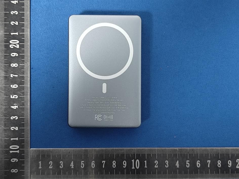 10000mAh Wireless Power Bank - FCC ID 2A9Q9-M2319Q - ShenZhen Zhongyi Technology CO., Ltd. (2)