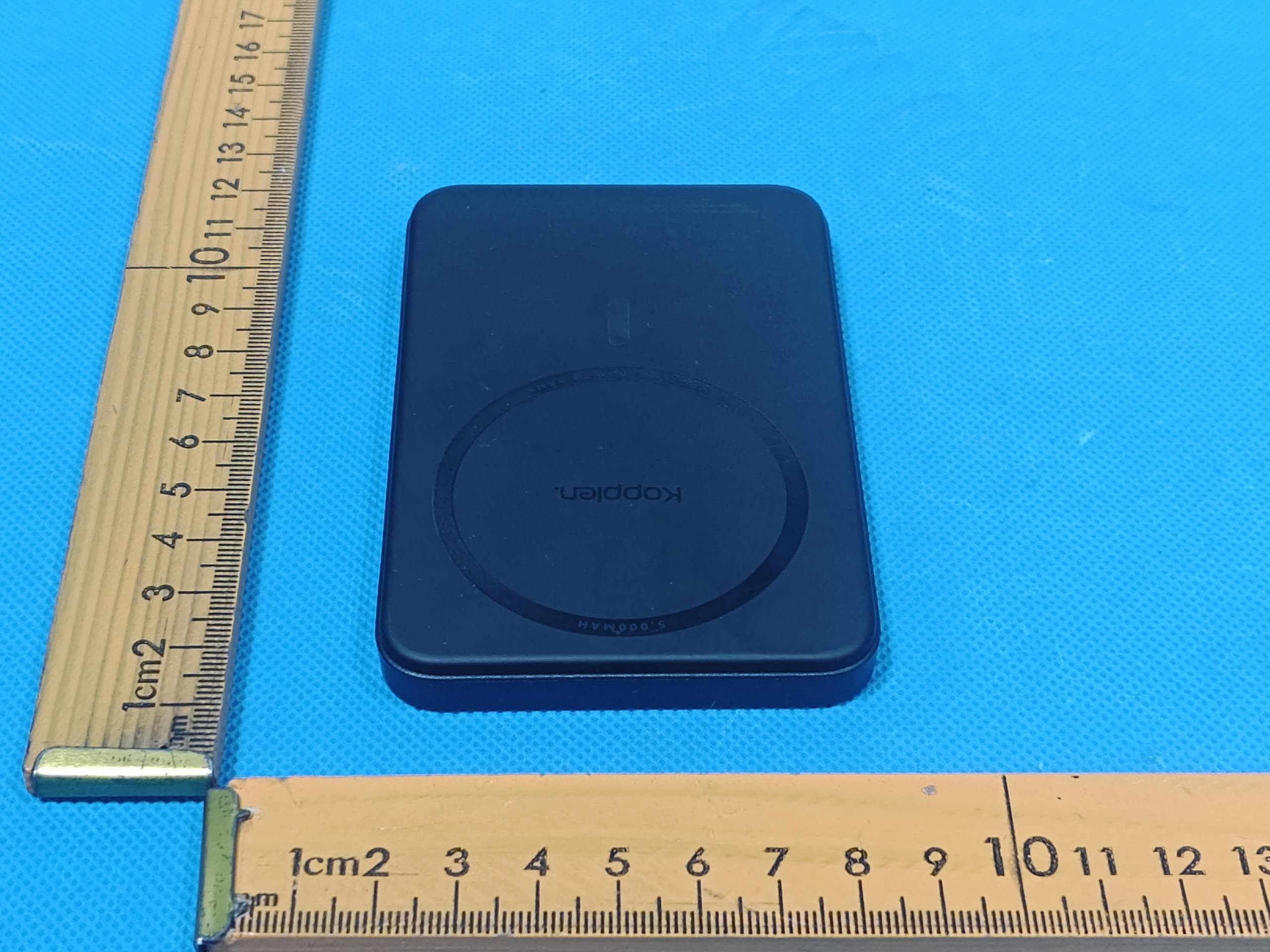Power Bank - FCC ID 2A9QR-PBKWL60BLK - Kopplen Inc. (5)