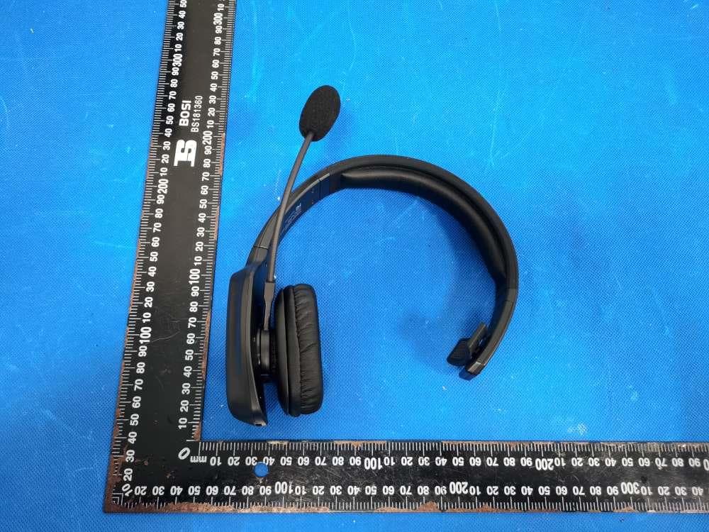 Bluetooth headset - FCC ID 2A9V4-H1 - Sky Wing Communication Electronics Co., Ltd. (2)